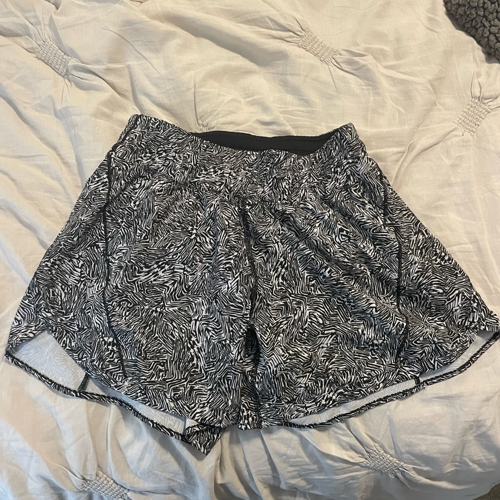 Lululemon Sz 6 Track That Shorts 5”